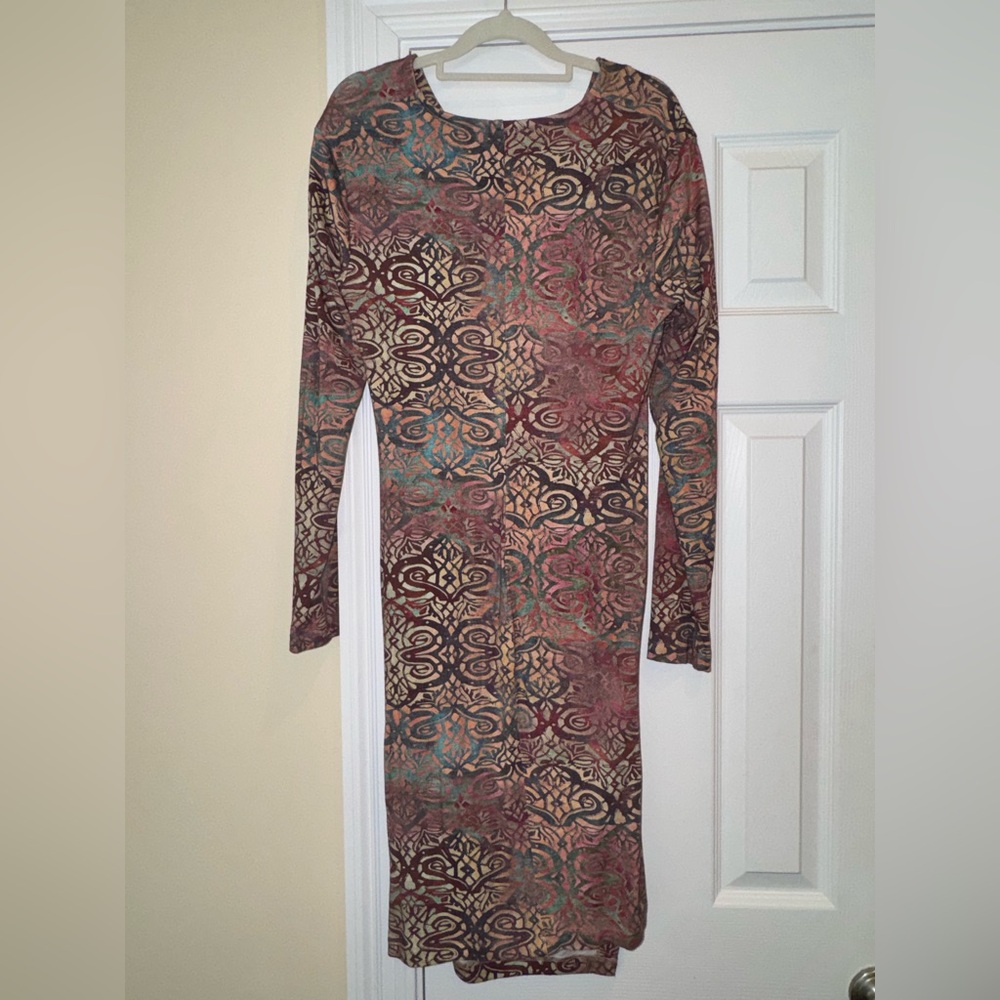 Peruvian Connection Printed Bodycon Dress Size M Ruched V Neck Boho - Picture 9 of 9